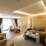 Hotel Black Bird Thermal & 4*