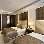 Hotel Black Bird Thermal &