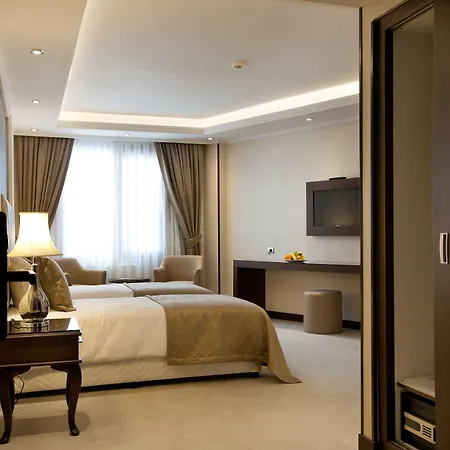 Hotel Black Bird Thermal &