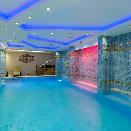 Black Bird Thermal & Hotel