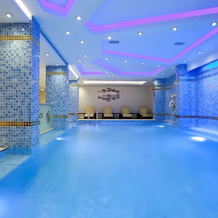 Black Bird Thermal & Hotel