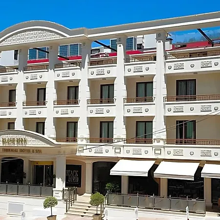 Black Bird Thermal & Hotel
